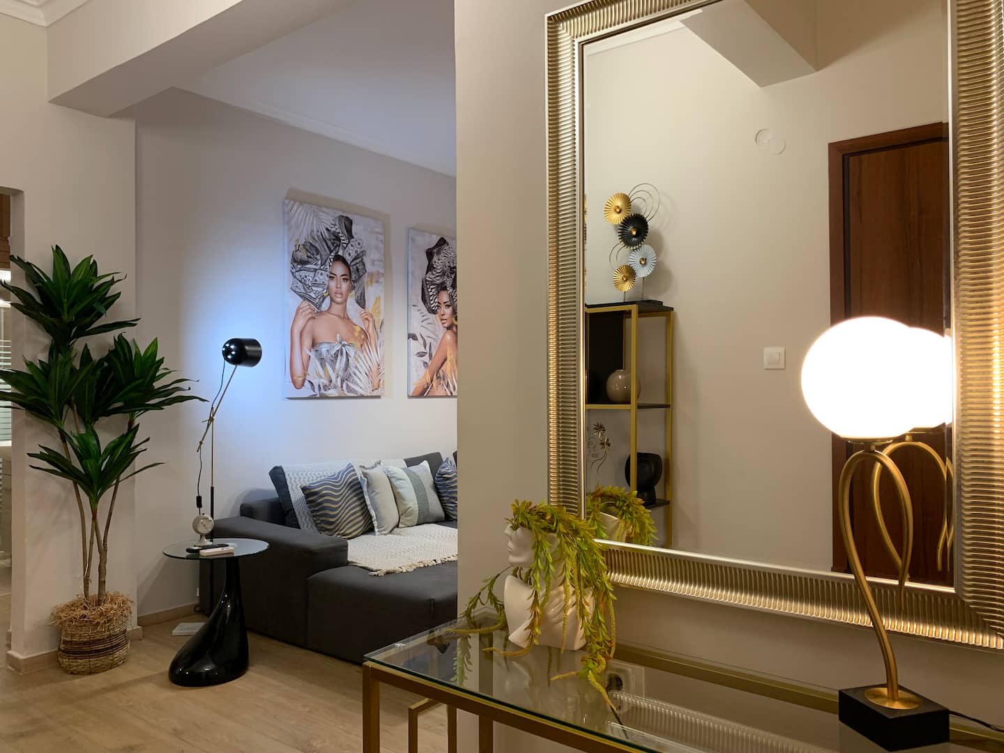 Modern Comfort close to Acropolis photo 9