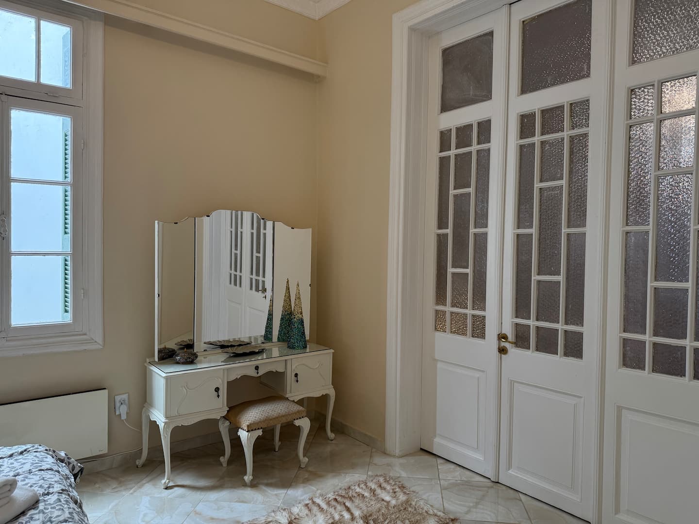Entire Neoclassical House, 4BR across two floors photo 37