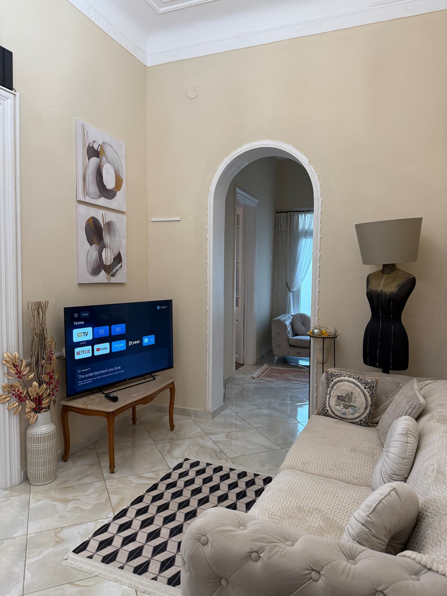 Entire Neoclassical House, 4BR across two floors photo 47
