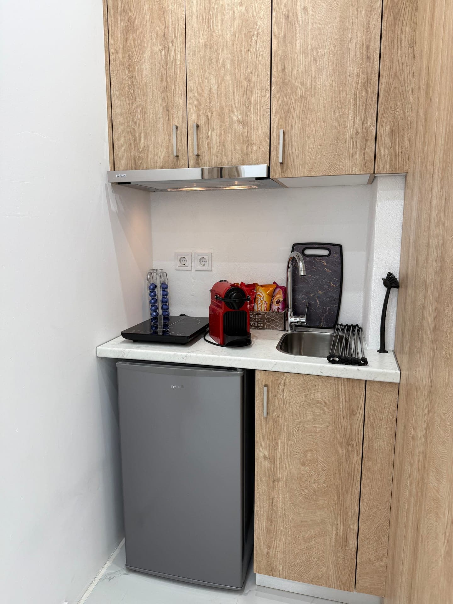 Smart Athens Stay: Studio Near Acropolis & Metro photo 5