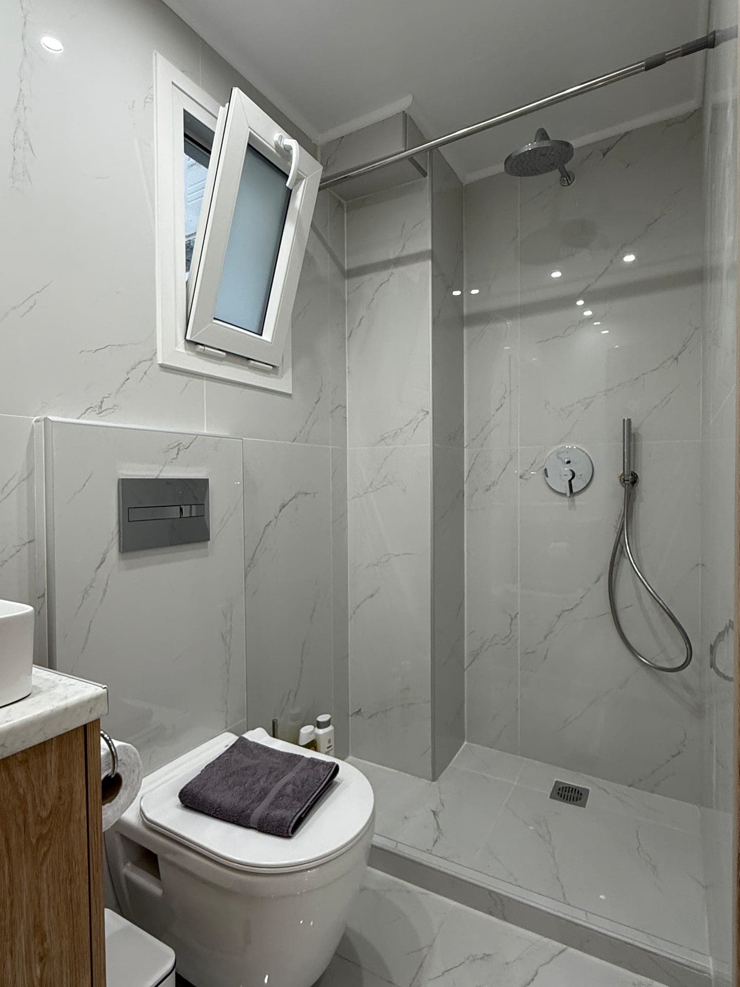 Smart Athens Stay: Studio Near Acropolis & Metro photo 7