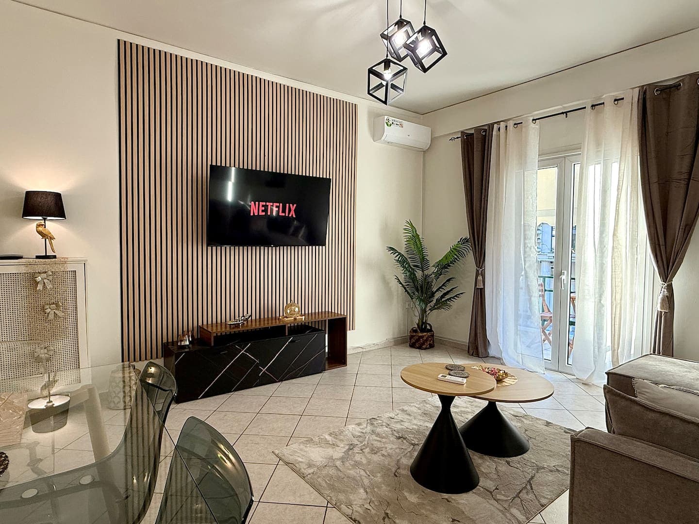 Central Athens Apt | Acropolis, Plaka, Syntagma photo 6
