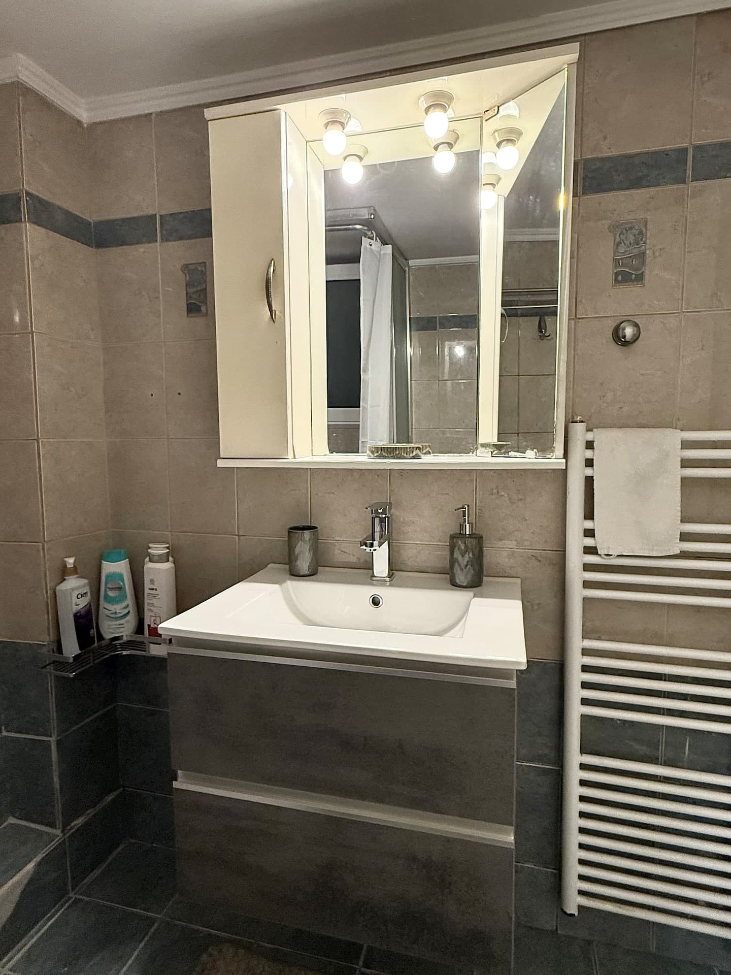 Central Athens Apt | Acropolis, Plaka, Syntagma photo 18
