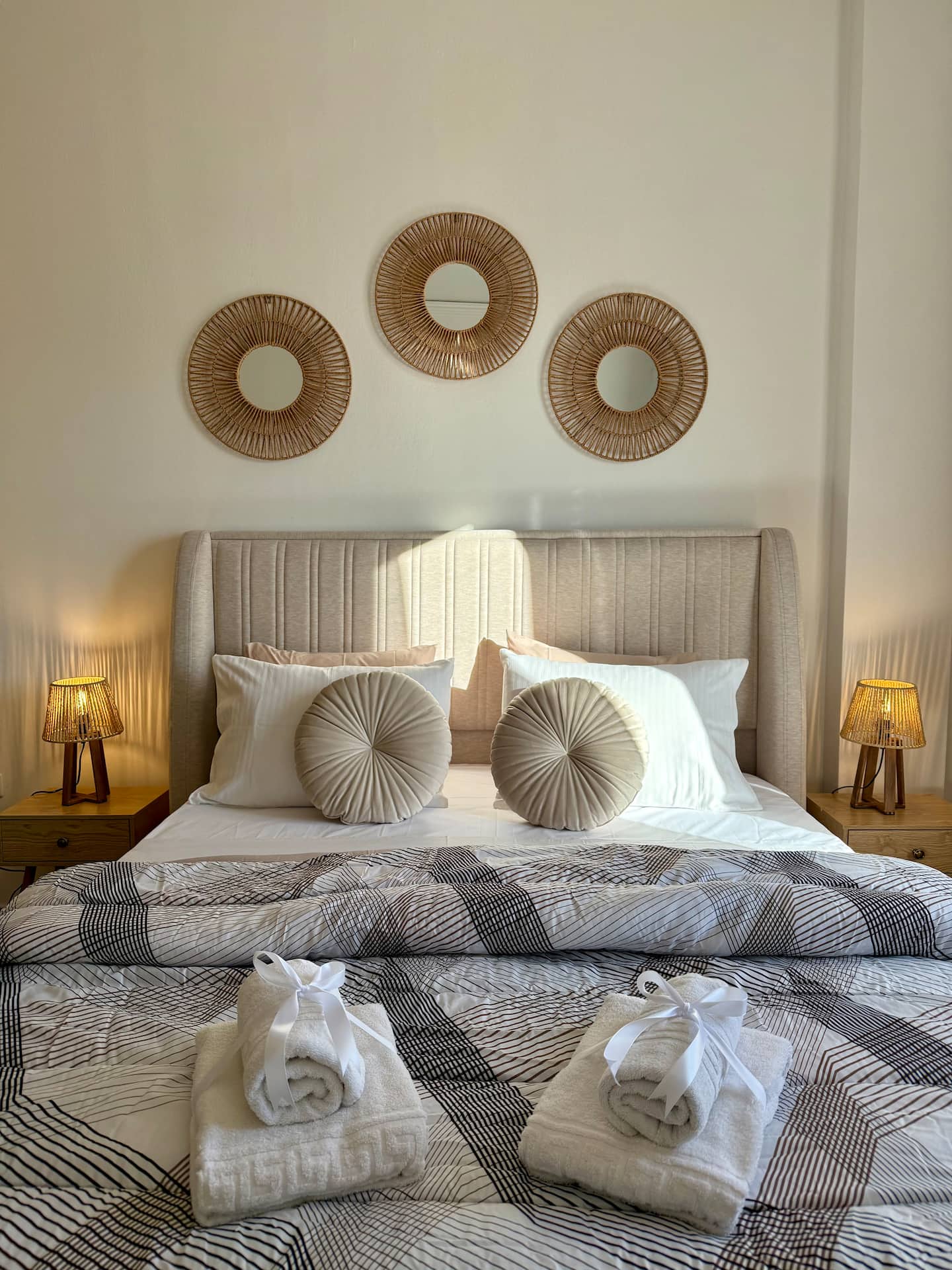 Modern 2BR | 2 min Metro | Walk to Acropolis photo 18