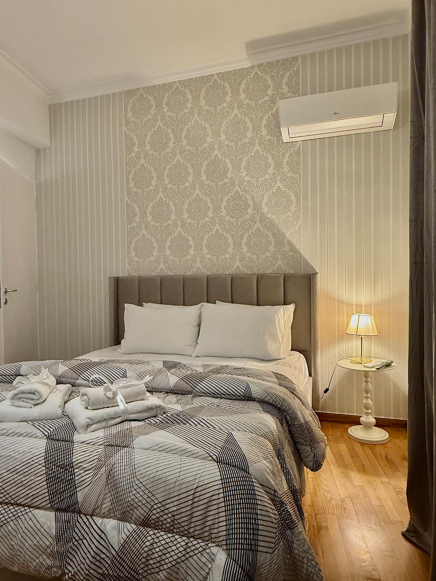 Acropolis Museum Elegant 2BR Apartment photo 5