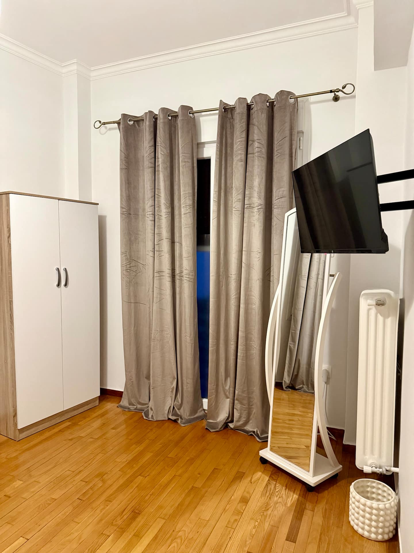 Acropolis Museum Elegant 2BR Apartment photo 6