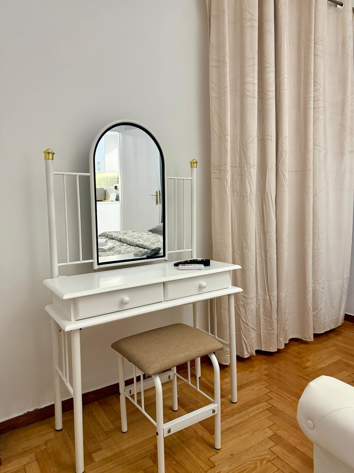 Acropolis Museum Elegant 2BR Apartment photo 12