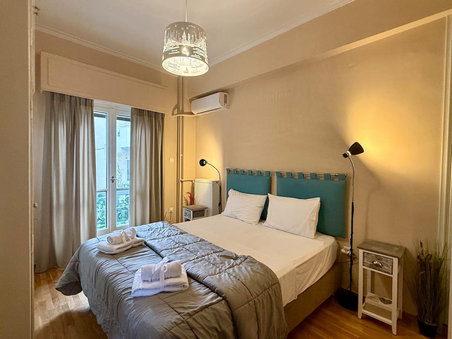 Bright Apt | Quiet | Near Metro | Fast WiFi photo 8