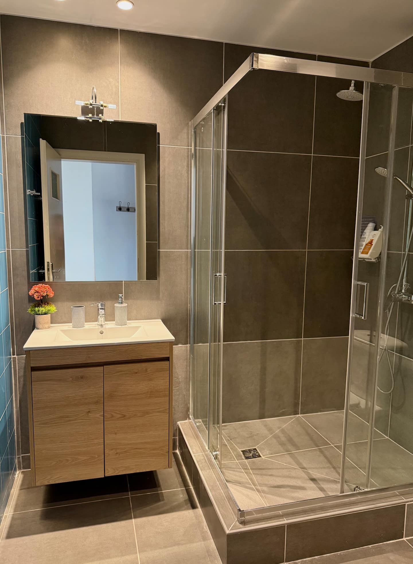 Stylish Apartment | 5 min to Monastiraki photo 5
