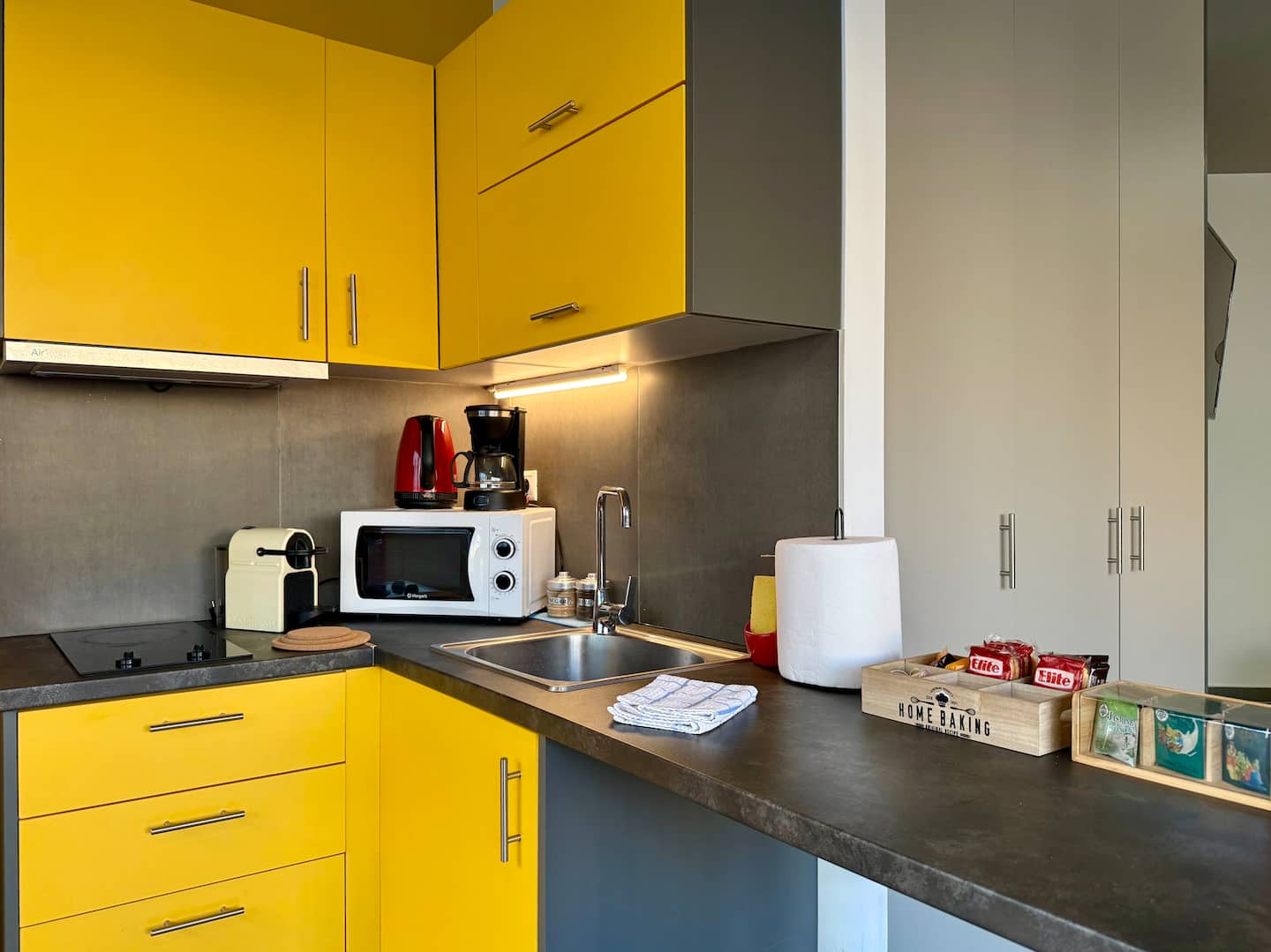 Stylish Apartment | 5 min to Monastiraki photo 10