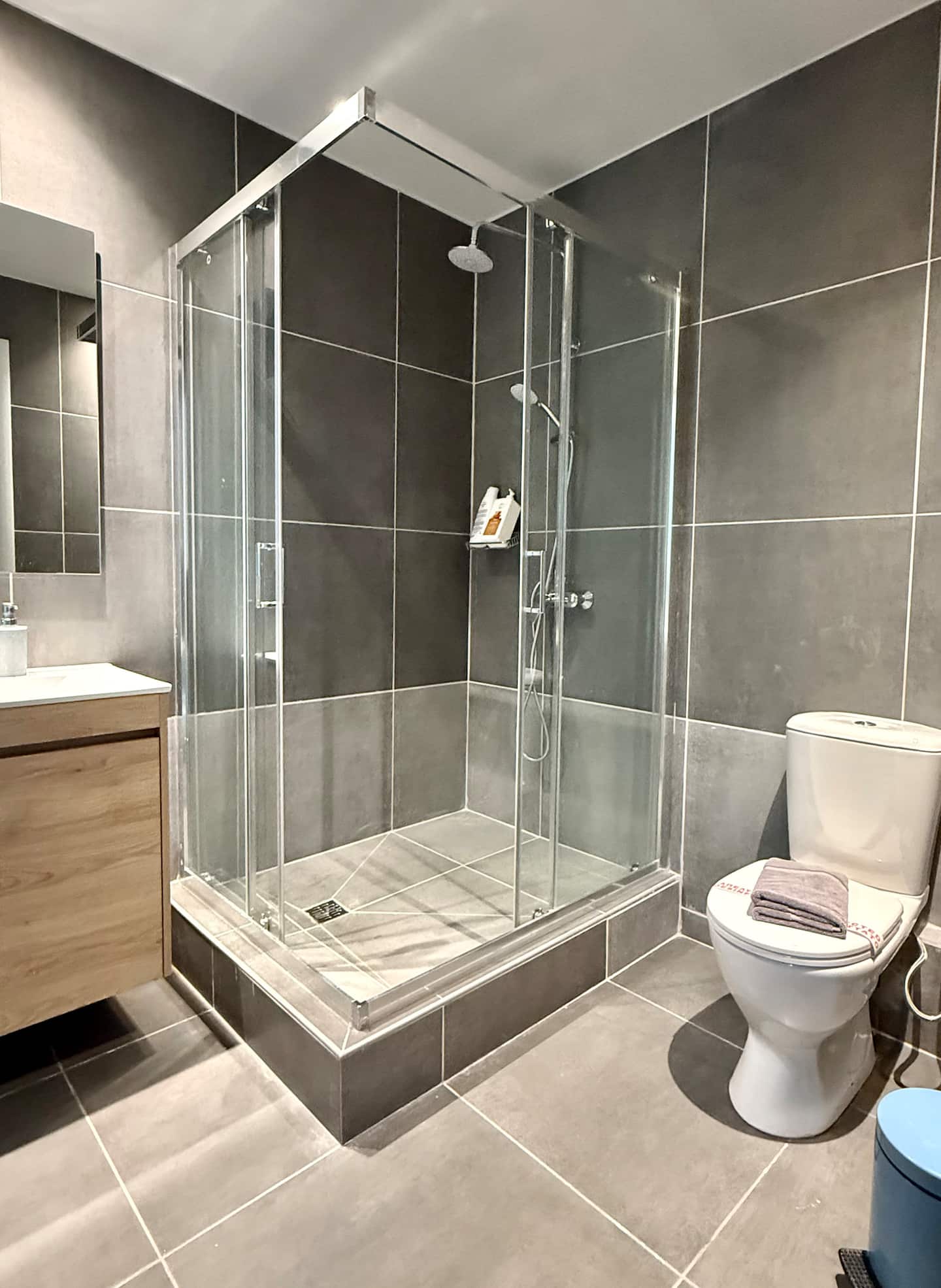 Stylish Apartment | 5 min to Monastiraki photo 13
