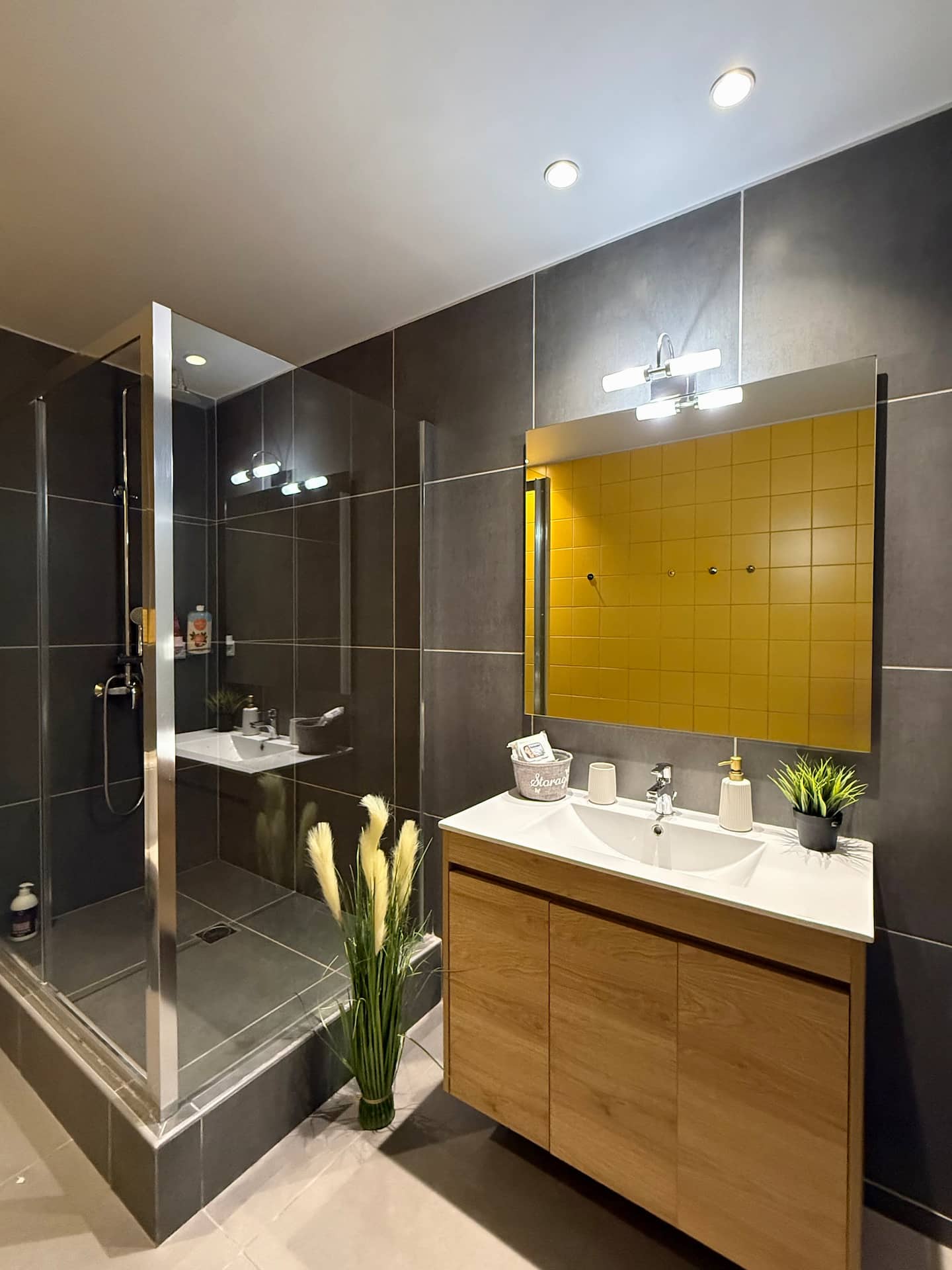 Spacious Apartment | Heart of Athens photo 2