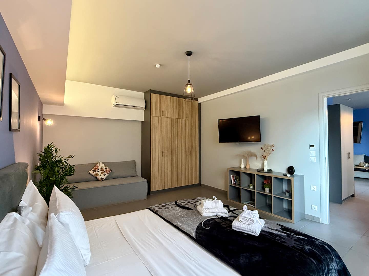 Spacious Apartment | Heart of Athens photo 16