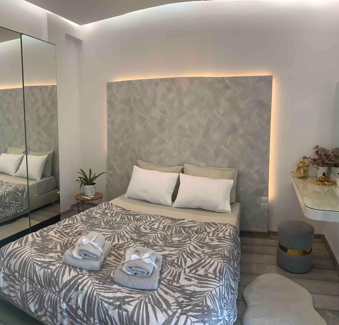 Luxury Athens Apartment with Breathtaking Views photo 3