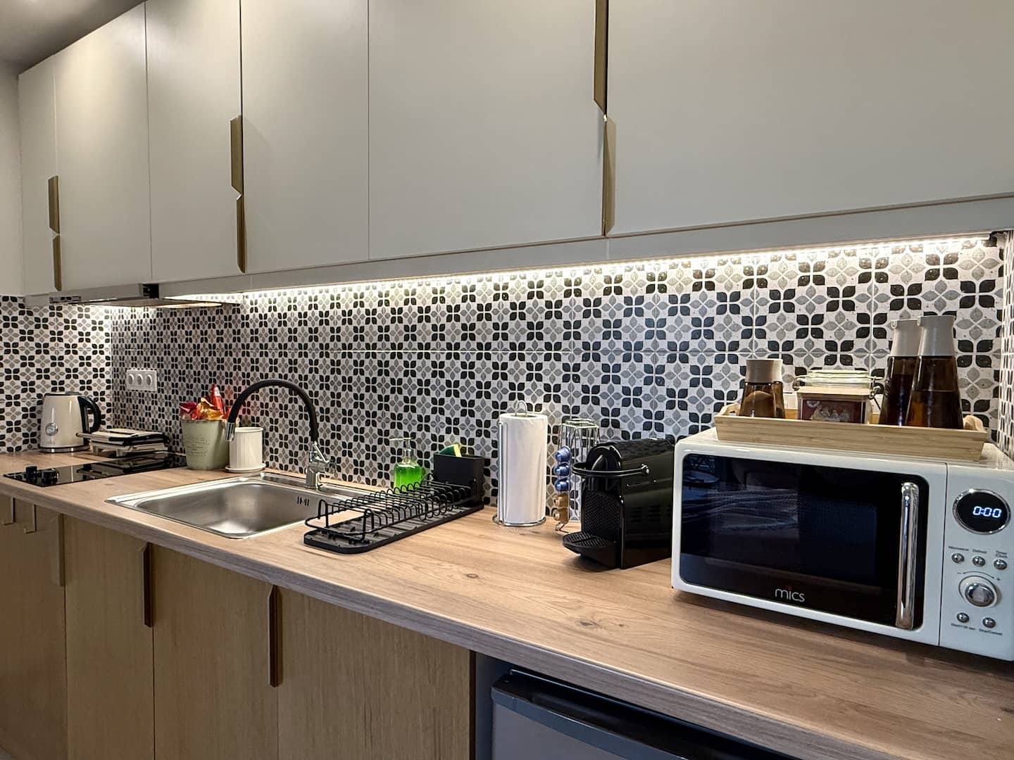 Luxury Stay in the Heart of Psirri photo 4