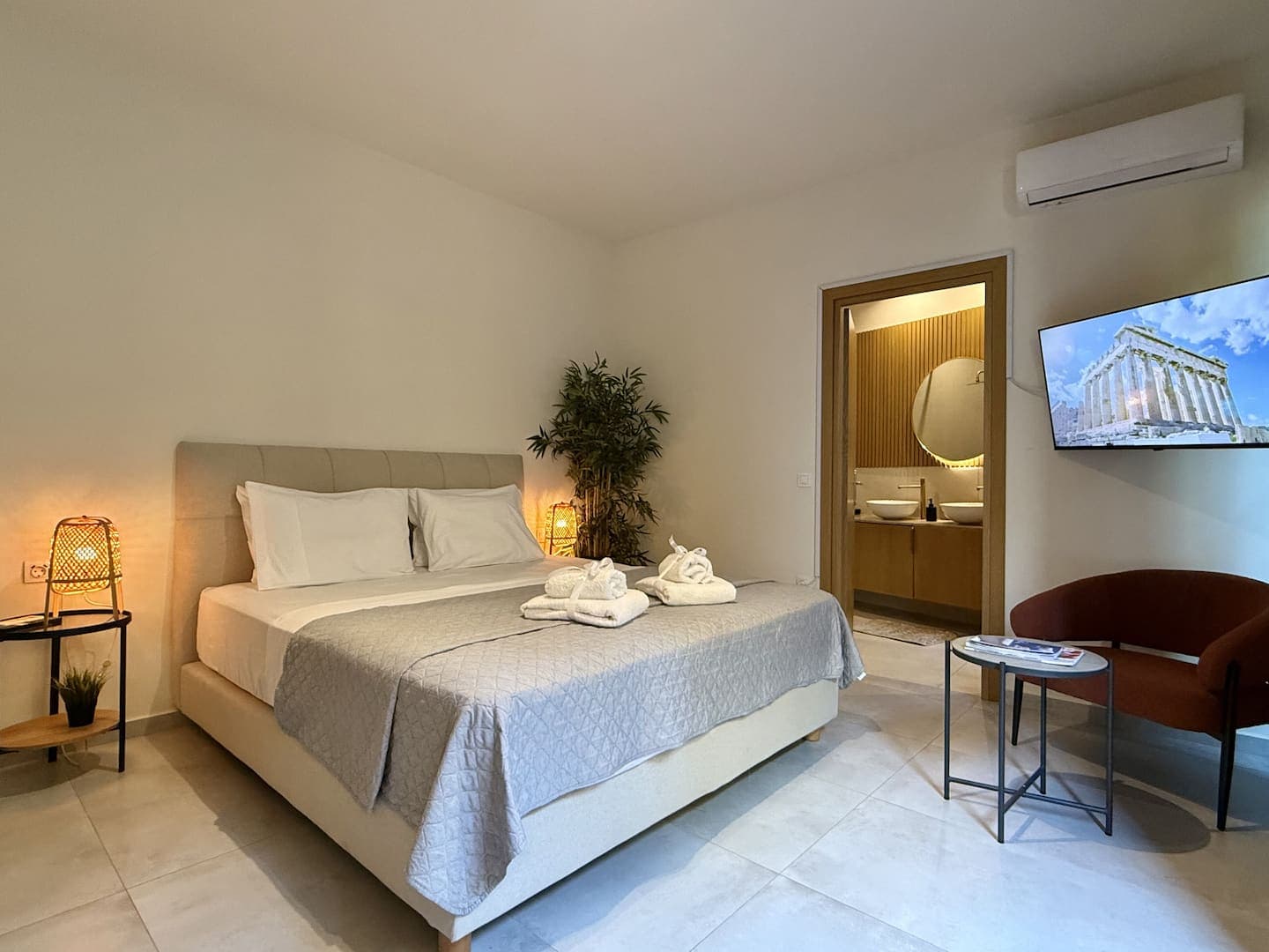 Sunlight Luxury Studio in Psirri photo 2