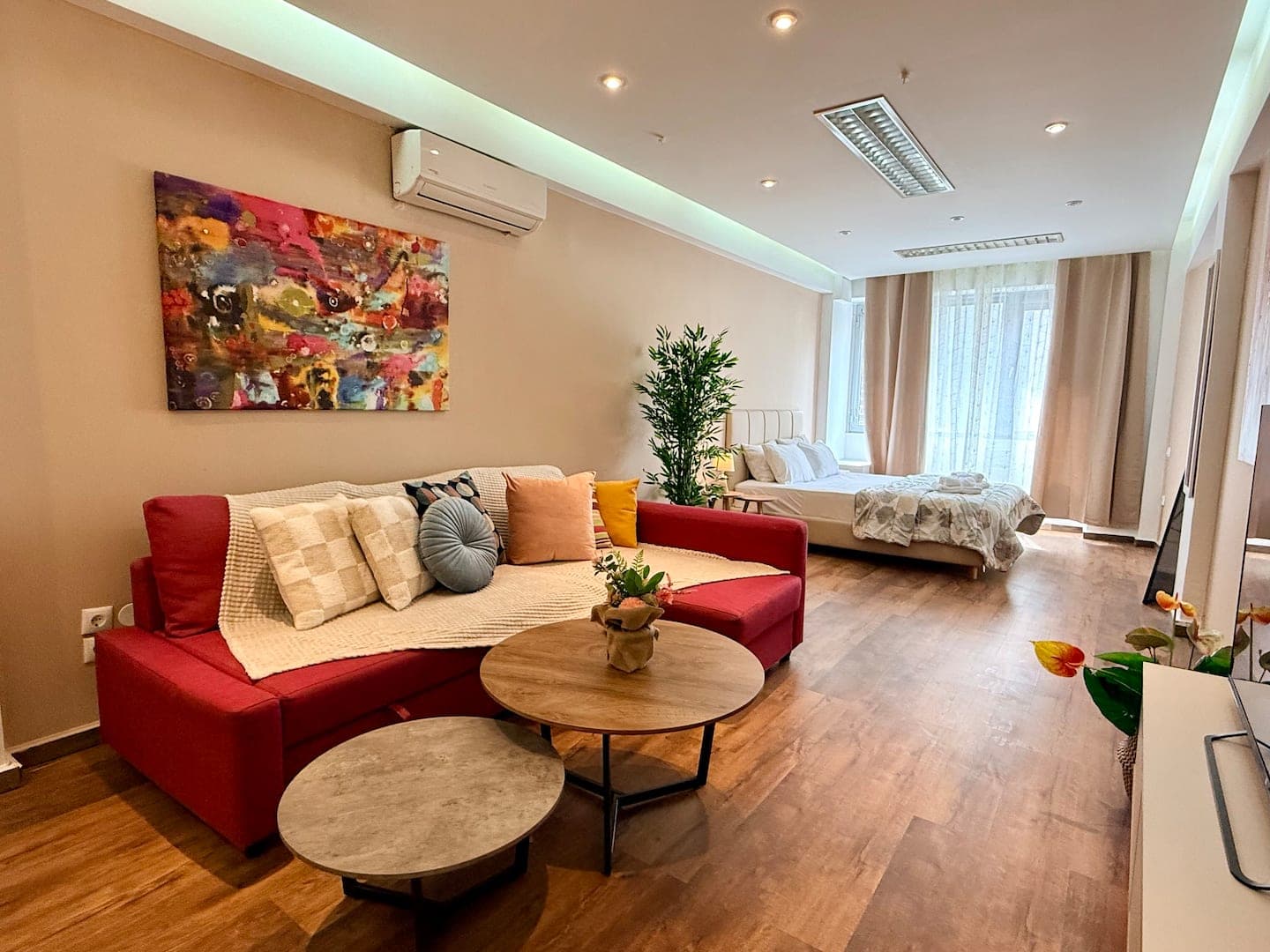 Syntagma Square Elegant City Studio