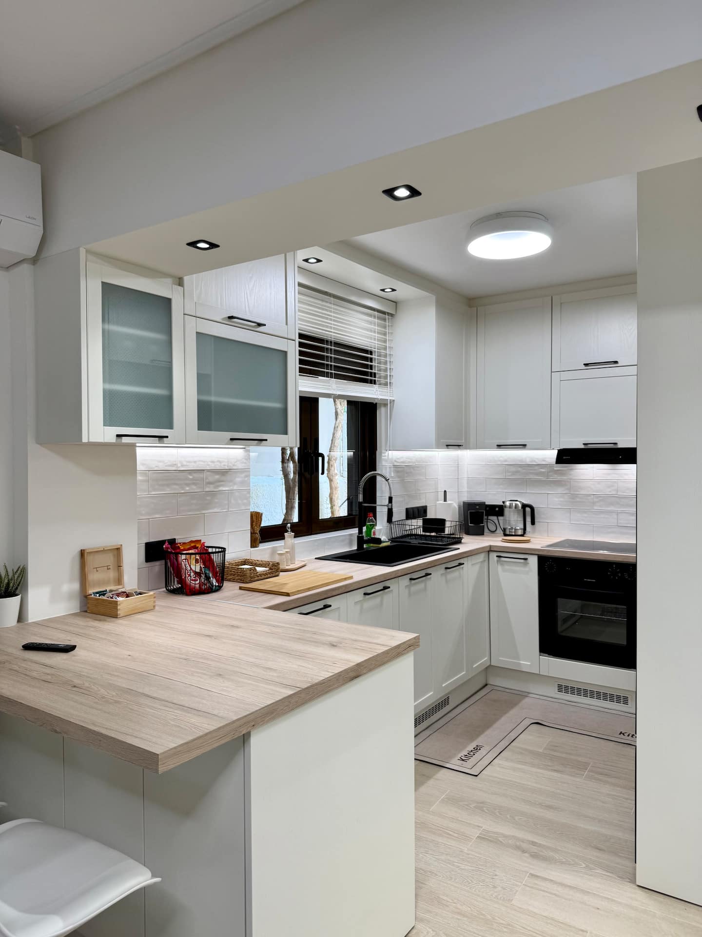 Celine Luxury Apartment & Garden photo 3