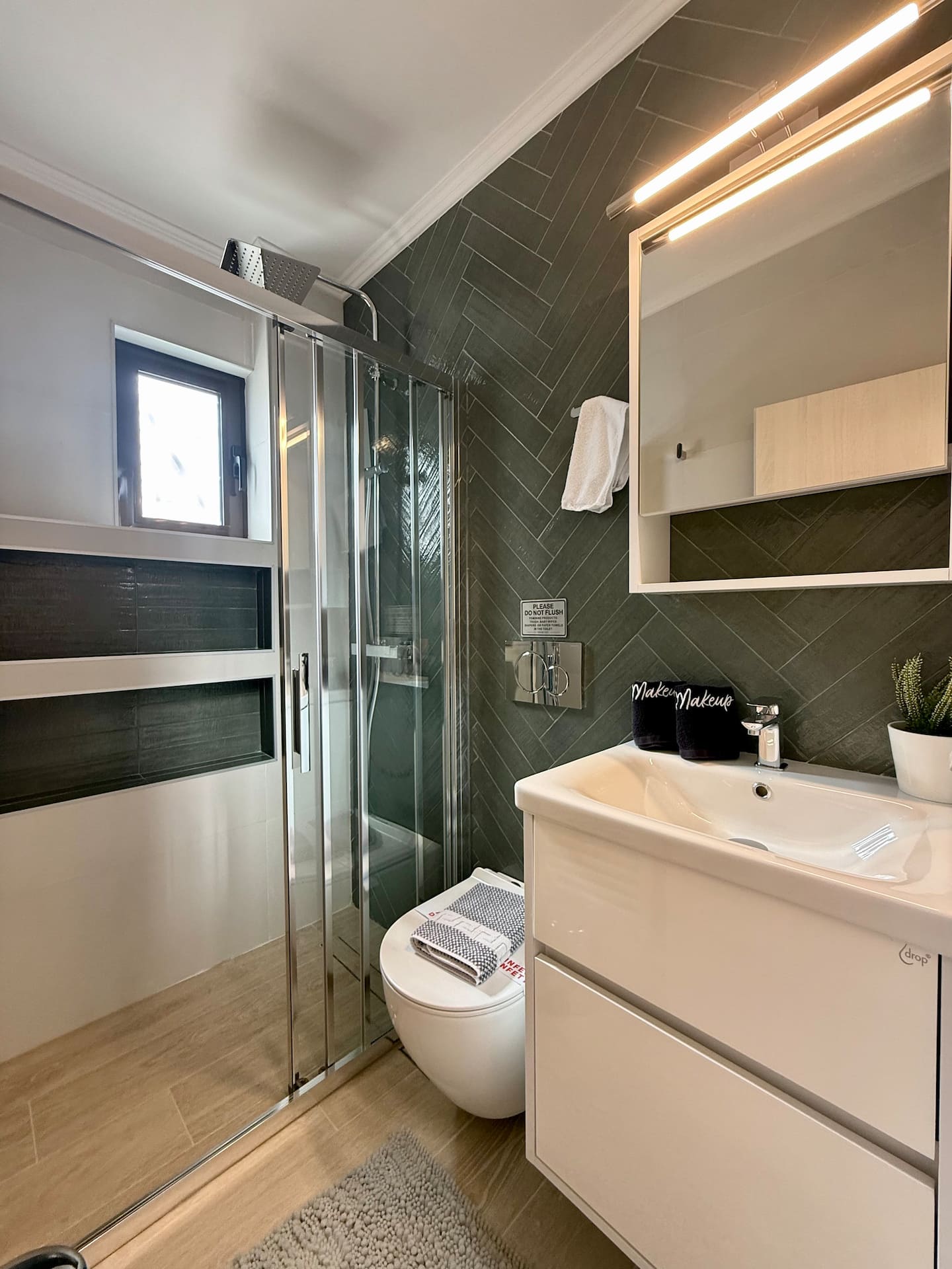 Celine Luxury Apartment & Garden photo 7