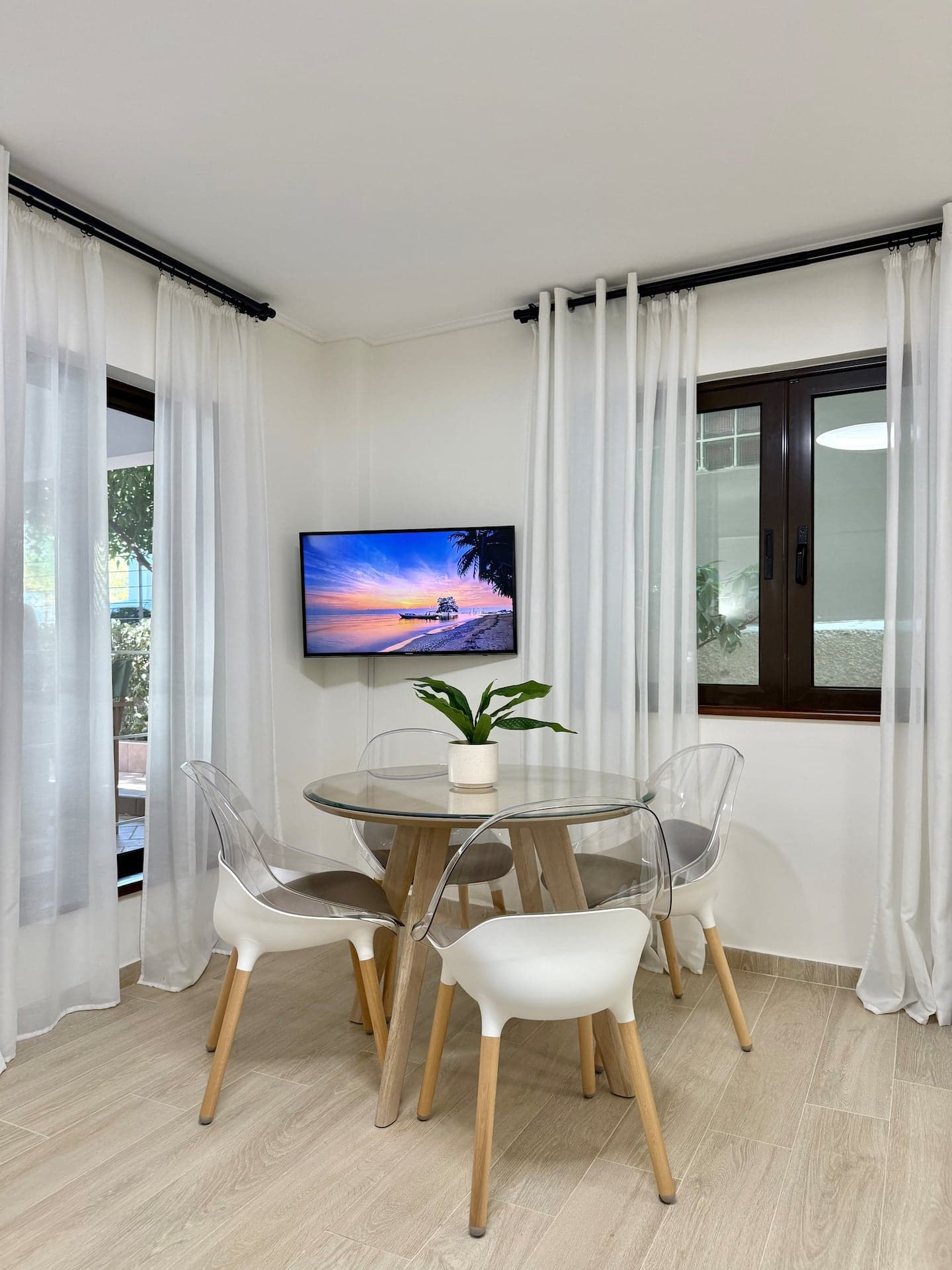 Celine Luxury Apartment & Garden photo 8