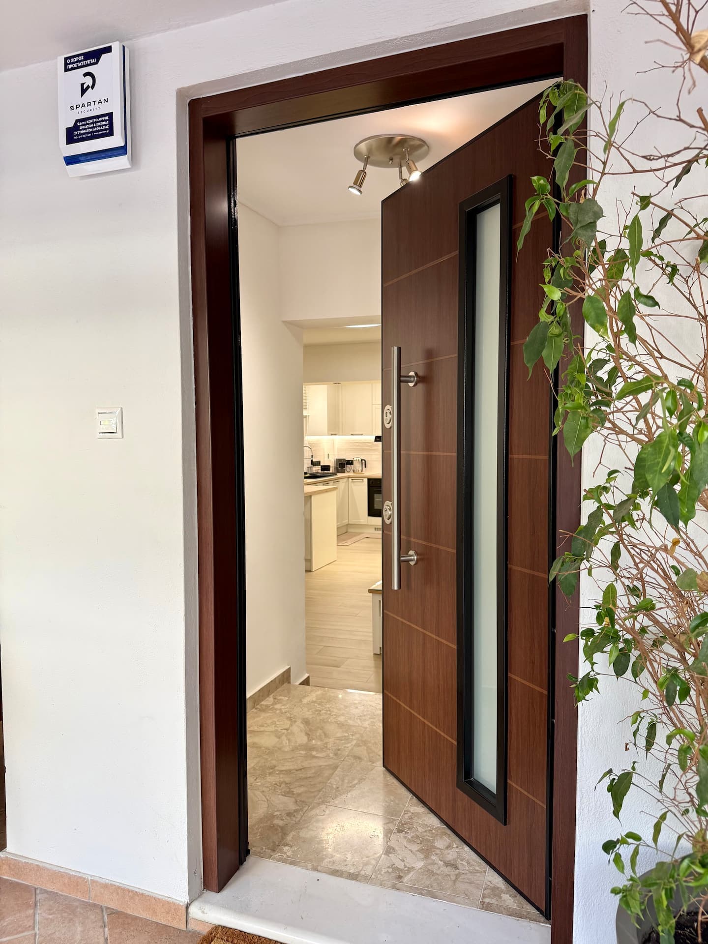 Celine Luxury Apartment & Garden photo 9