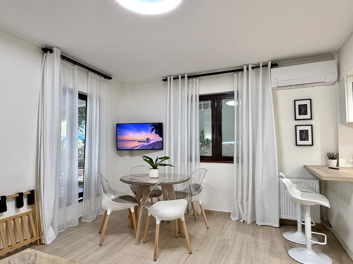 Celine Luxury Apartment & Garden photo 14