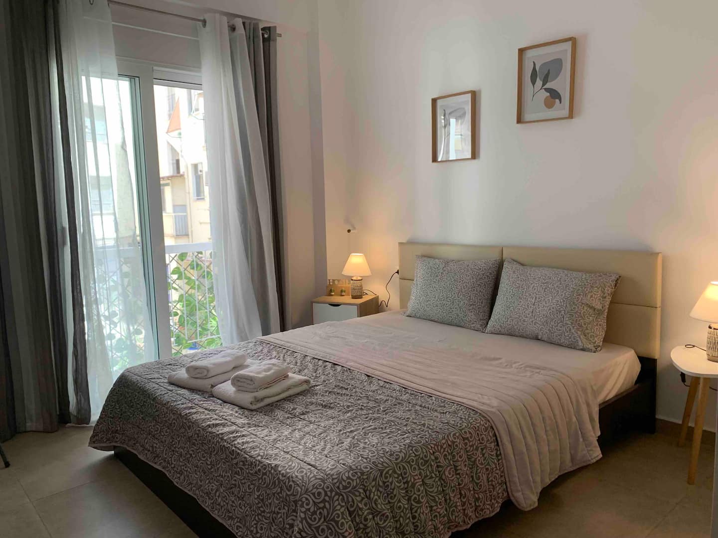 Modern Charm: Stylish Apartment in Central Athens photo 3