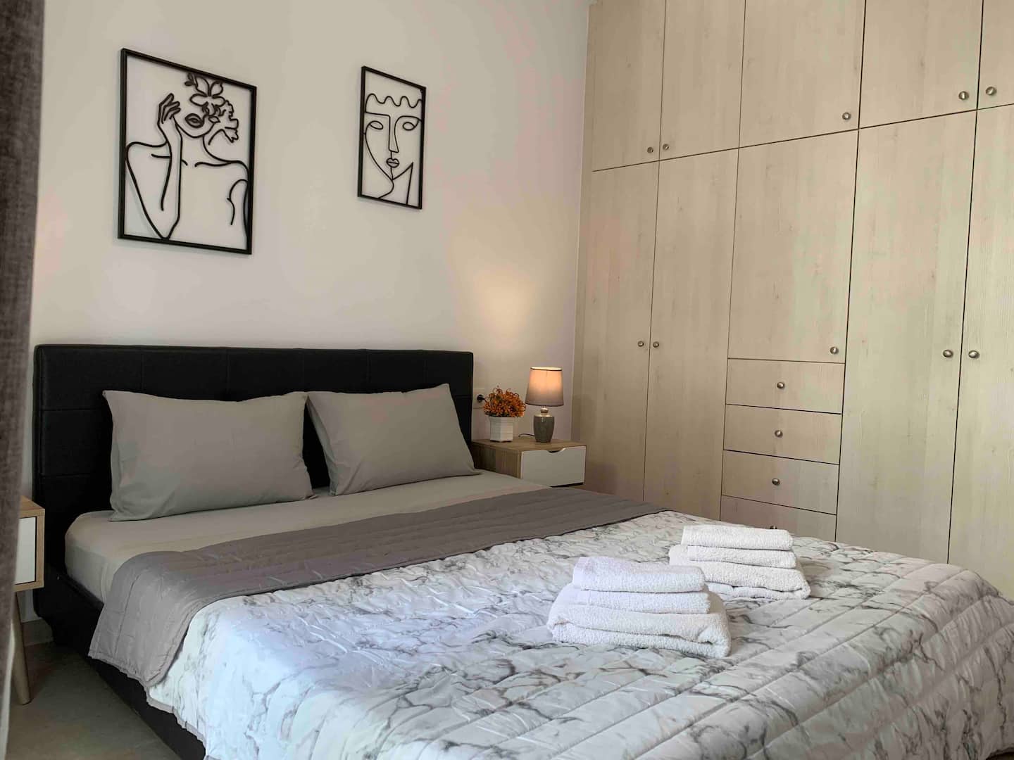 Modern Charm: Stylish Apartment in Central Athens photo 10