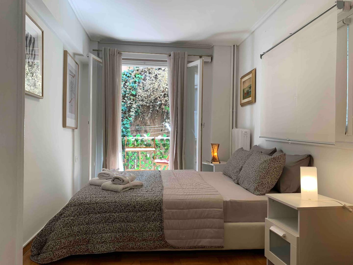Chic Urban Living: Apartment in Acropolis-Koukaki