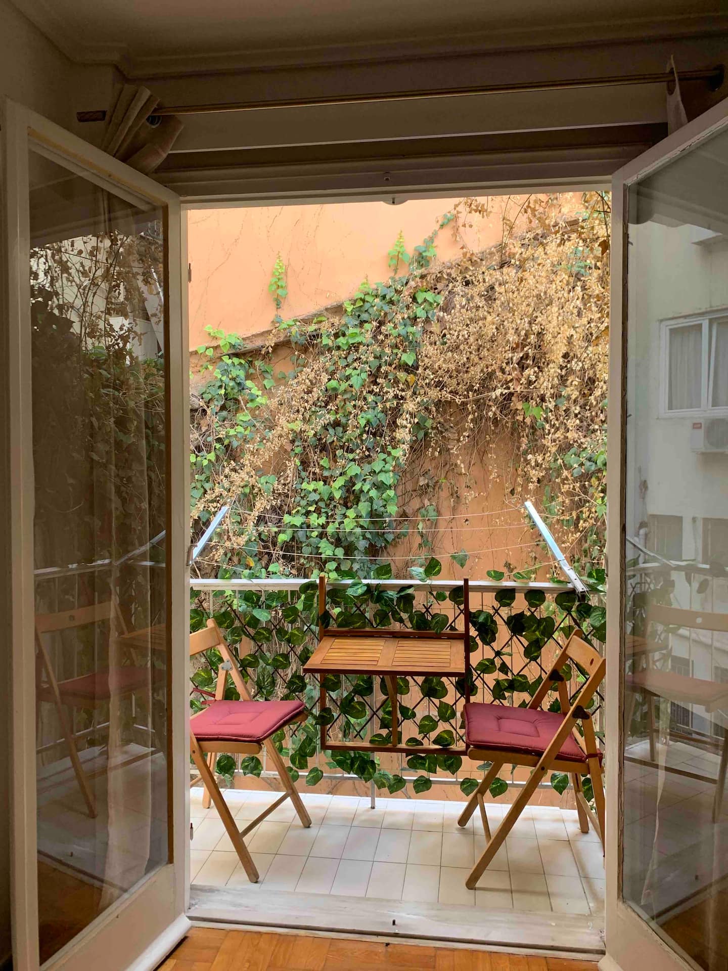 Chic Urban Living: Apartment in Acropolis-Koukaki photo 4