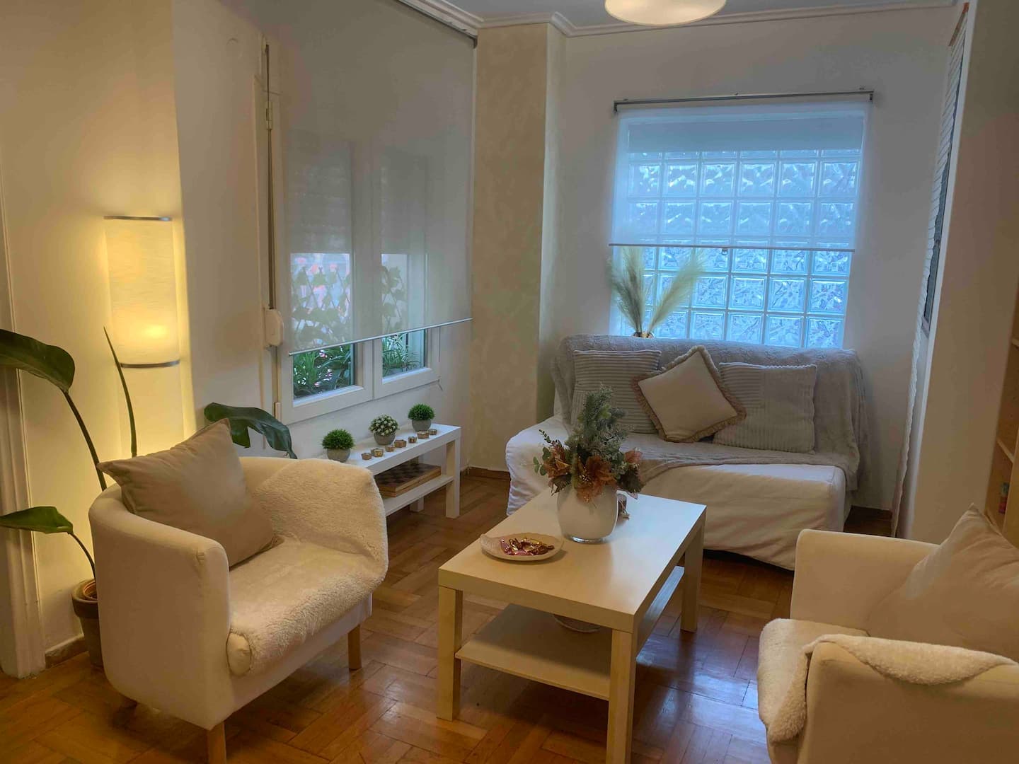 Chic Urban Living: Apartment in Acropolis-Koukaki photo 11