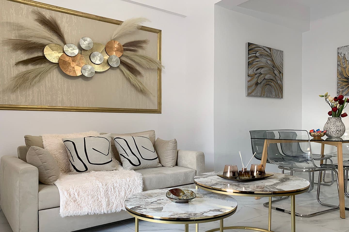Luxury Elegance in City Center photo 2