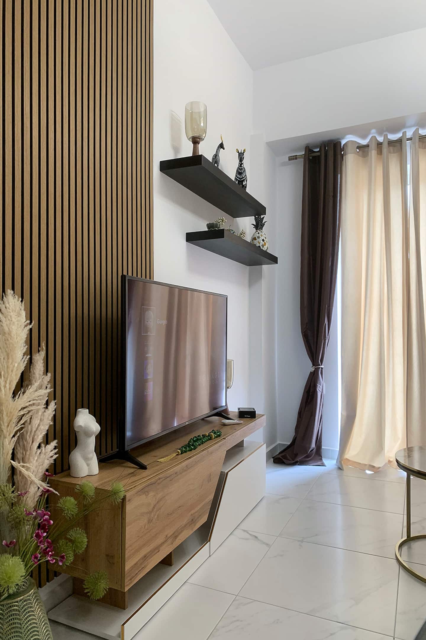 Luxury Elegance in City Center photo 9