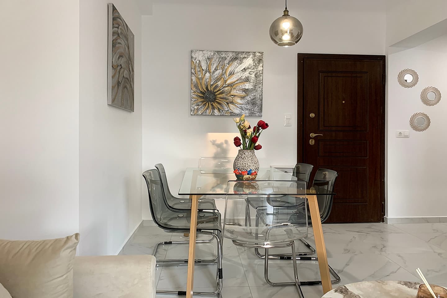 Luxury Elegance in City Center photo 24